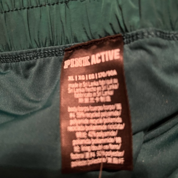 SOLD - NWT PINK Victoria’s Secret running shorts size xl - Picture 4 of 5